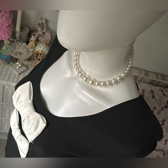 STAUD Lido Crepe Cutout Mini Dress with Bows in Black & White Size 4 - Picture 4 of 10